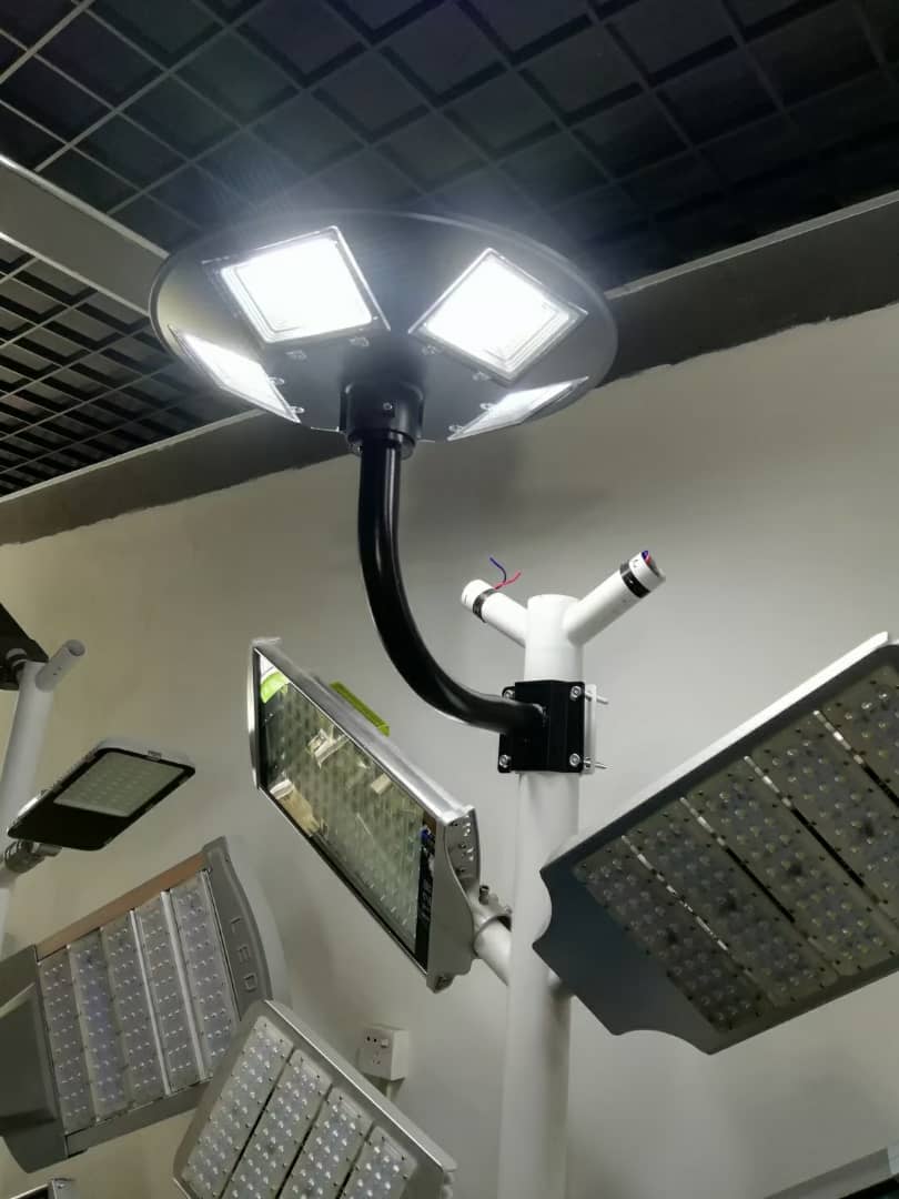 Solar Garden Light 250W